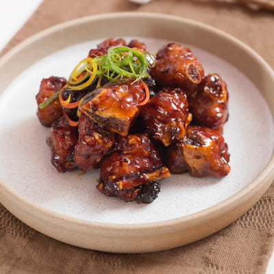 129 特色話梅骨 SAUTEED PORK RIBS WITH PRESERVED PLUMS (兩位用 FOR TWO)