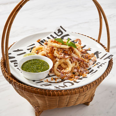 010D 泰式炸蒜魷魚 FRIED CALAMARI WITH MINI THAI GARLIC 2人份量