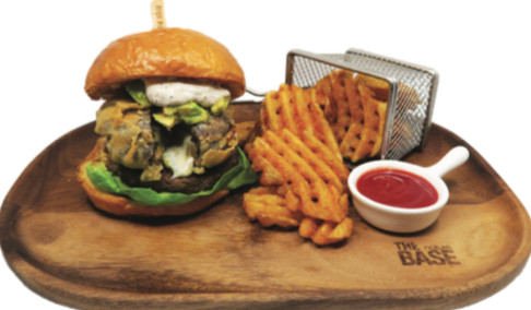 Beyond Burger with Tempura Cheese Portobello, Avocado & Truffle Mayo 未來素漢堡配脆炸芝士大啡菇，牛油果，松露醬 - Katering 點點到會